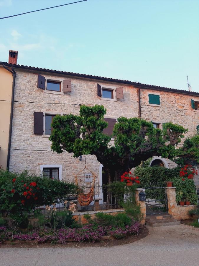 Casa Girasole Buje Exterior foto